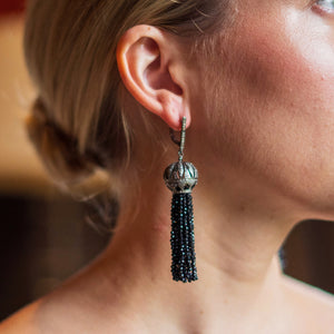 Black Spinel with Tassels